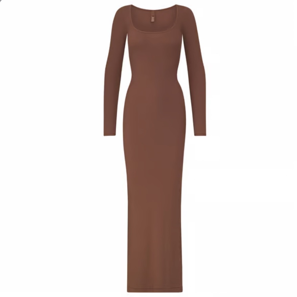 SKIMS | Soft Lounge Long Sleeve Dress (Wood)